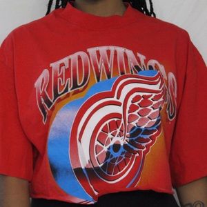 Vintage Cropped Red Wings T-Shirt